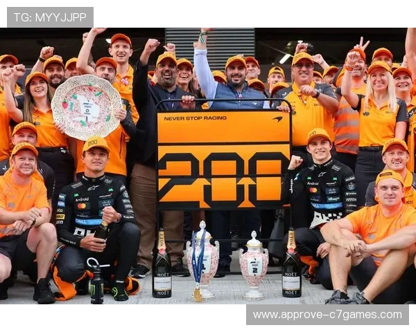 F1赛季最新动态揭秘车队策略与冠军争夺战况